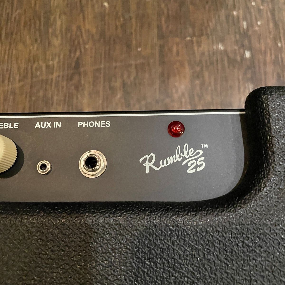 美品 Fender Rumble 25 （ベースアンプ） FenderRUMBLE 25 《ベースアンプ》【Webショップ限定】商品詳細