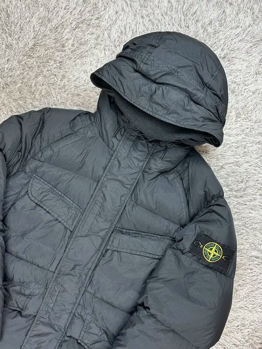stone  クリンクルレップス　ブラック　サイズM ダウン STONE ISLAND ストーンアイランド ジャケット CRINKLE REPS R-NY