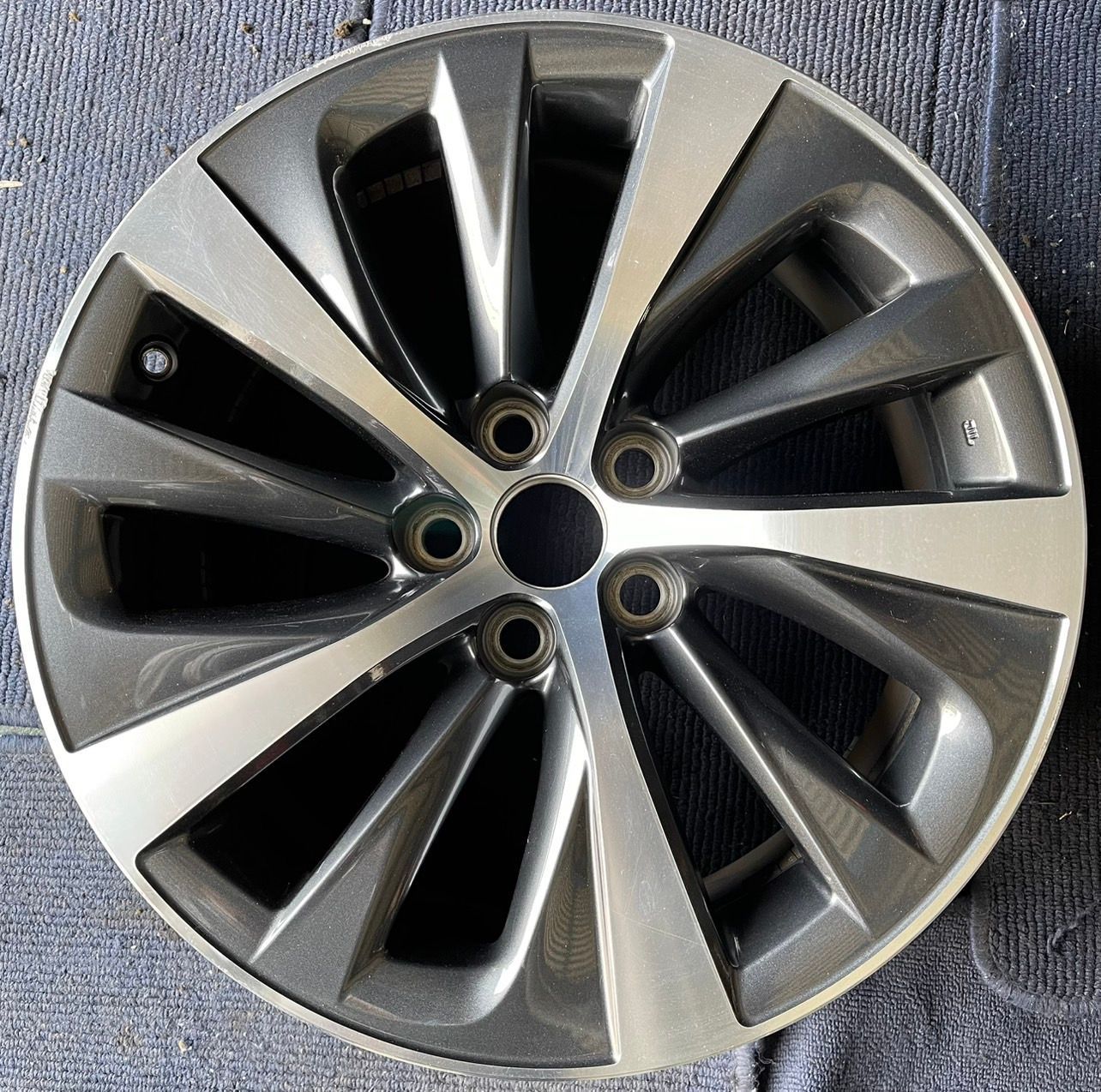 LEXUS LS500h 純正 19インチ ホイール1本 ８J 25 PCD120 ハブ径約60 No.597