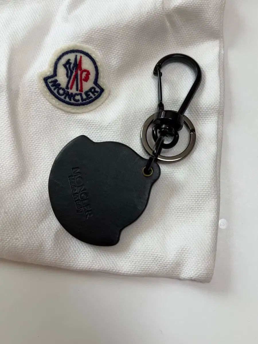 【国内正規品】MONCLER ロゴ キーリング 国内正規品】MONCLER ロゴ キーリング