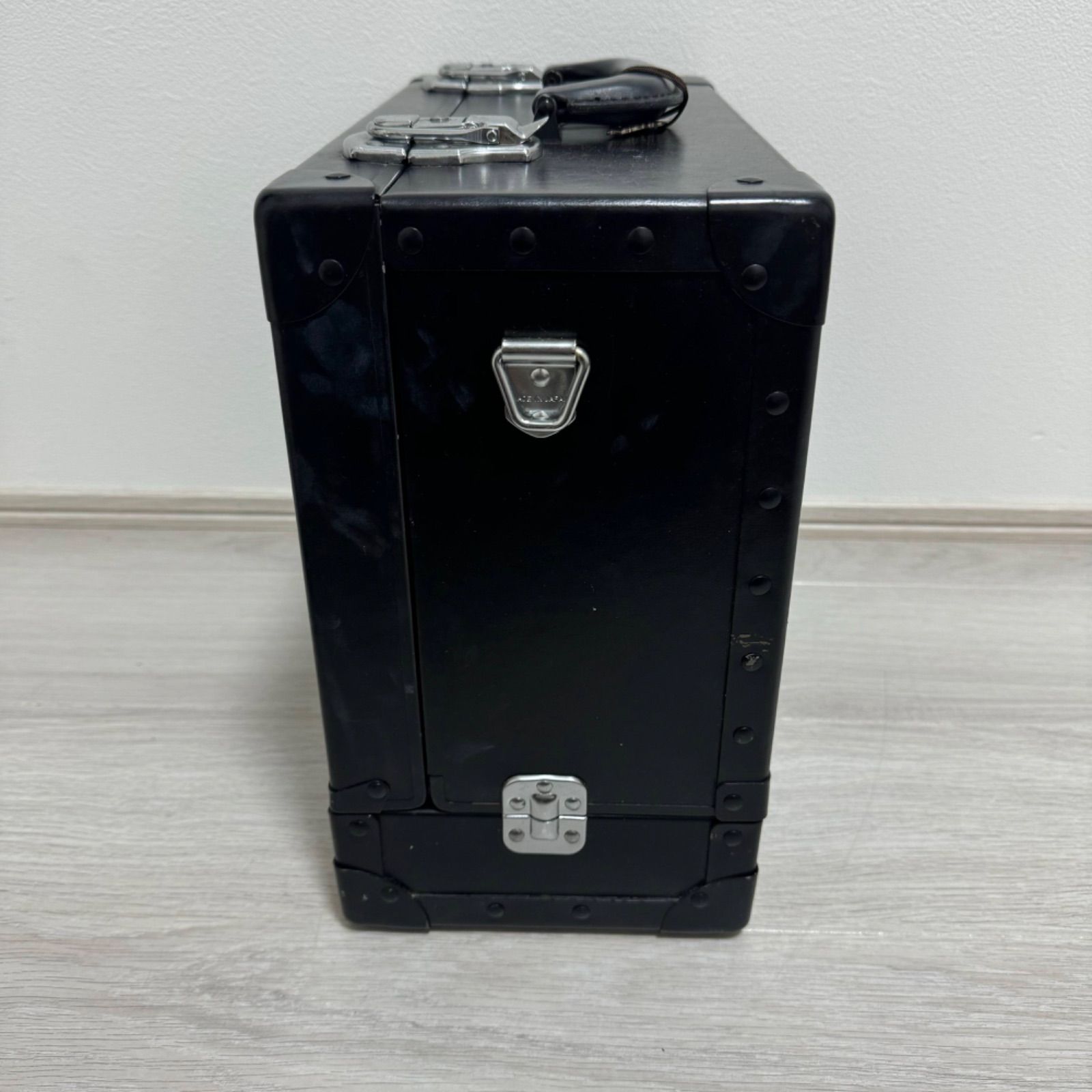 shu uemura シュウウエムラ 鍵付き メイクボックス コスメボックス  