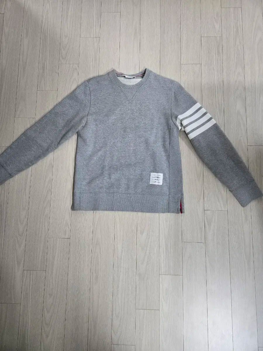 ほぼ新品 Thom Browne(トム・ブラウン) 斜線 スウェットシャツ ( 3 サイズ 男性) 正規品