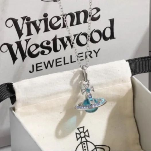 ✨ Vivienne Westwood 土星オーブ ネックレス ✨ Vivienne Westwood - ネックレス メンズ レディース 惑星 土星