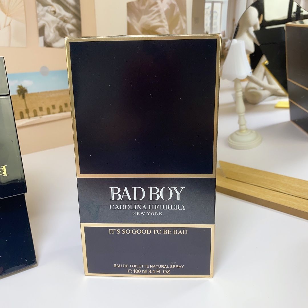 キャロライナヘレラ バッドボーイ EDT 100ml 香水 フレグランス BAD BOY CAROLINA HERRERA - メルカリ