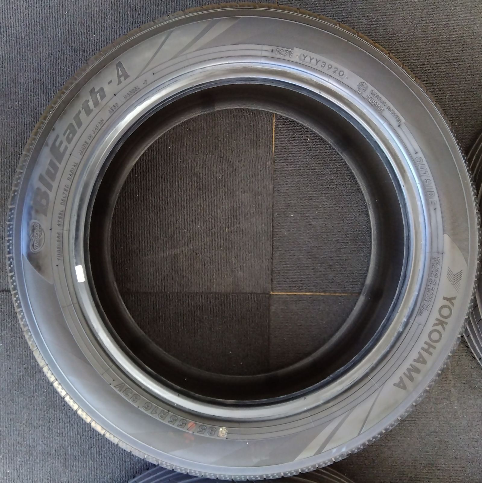 ピュアな 185 55R16 83V タイヤ ４本セット YOKOHAMA Blue Earth-A 16インチ サマータイヤ 2020年製 逸品