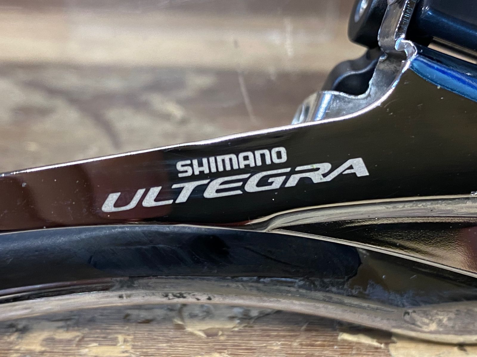 HZ894 シマノ SHIMANO アルテグラ ULTEGRA FD-6800 フロントディレイラー 2S 直付け ※取付けボルト、ワッシャー欠品