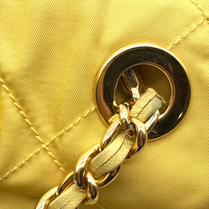 良品 PRADA プラダ 三角ロゴ プレート キルティング ナイロン