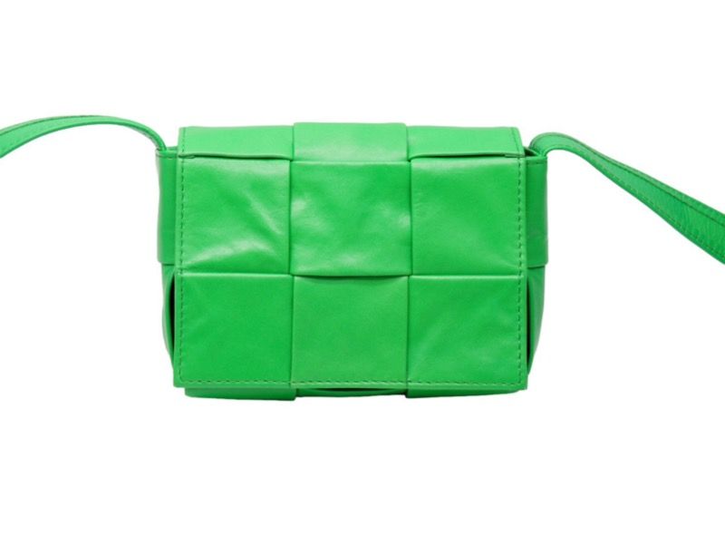 極美品 BOTTEGAVENETA ボッテガヴェネタ ショルダーバッグ マキシイントレチャート カセット ミニ 666688 VMAY1 3722  53389