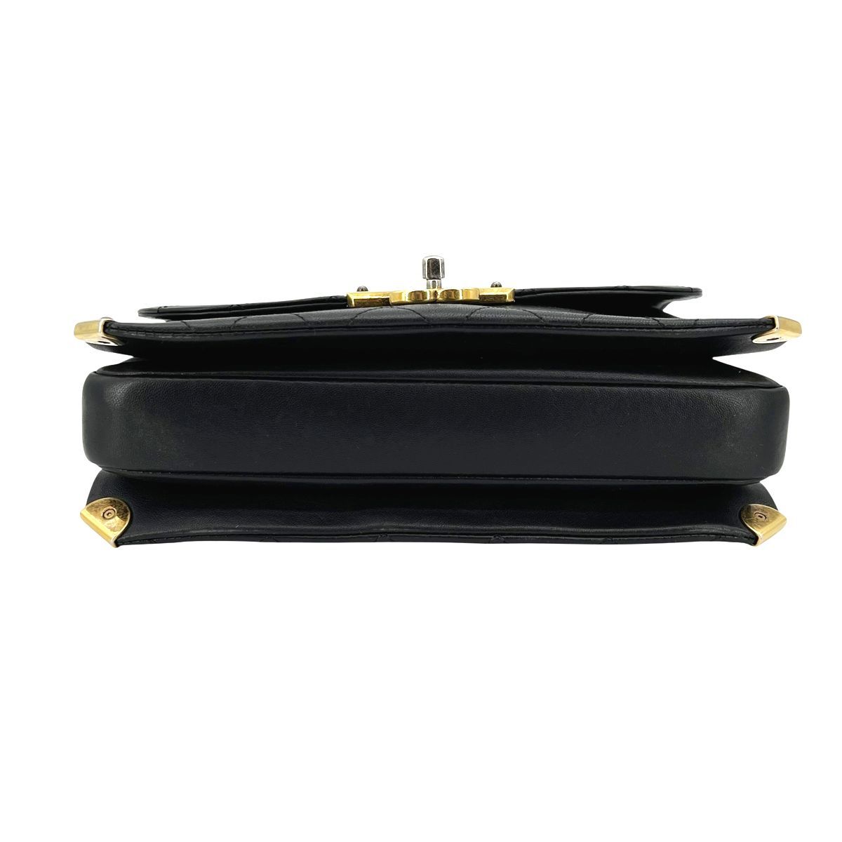 アイテム最大70％オフ！ CHANEL シャネル ターンロック メタルフラップ チェーンショルダー マトラッセ カーフスキン ココマーク バッグ レディース 25030272 AO 訳あり