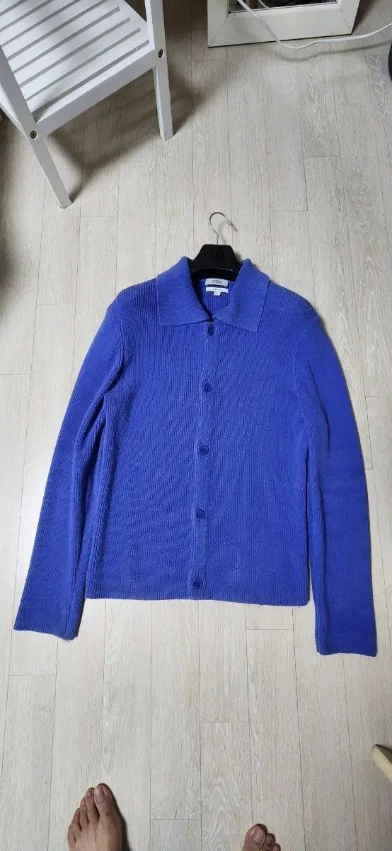 COS ブークレ ニット カーディガン