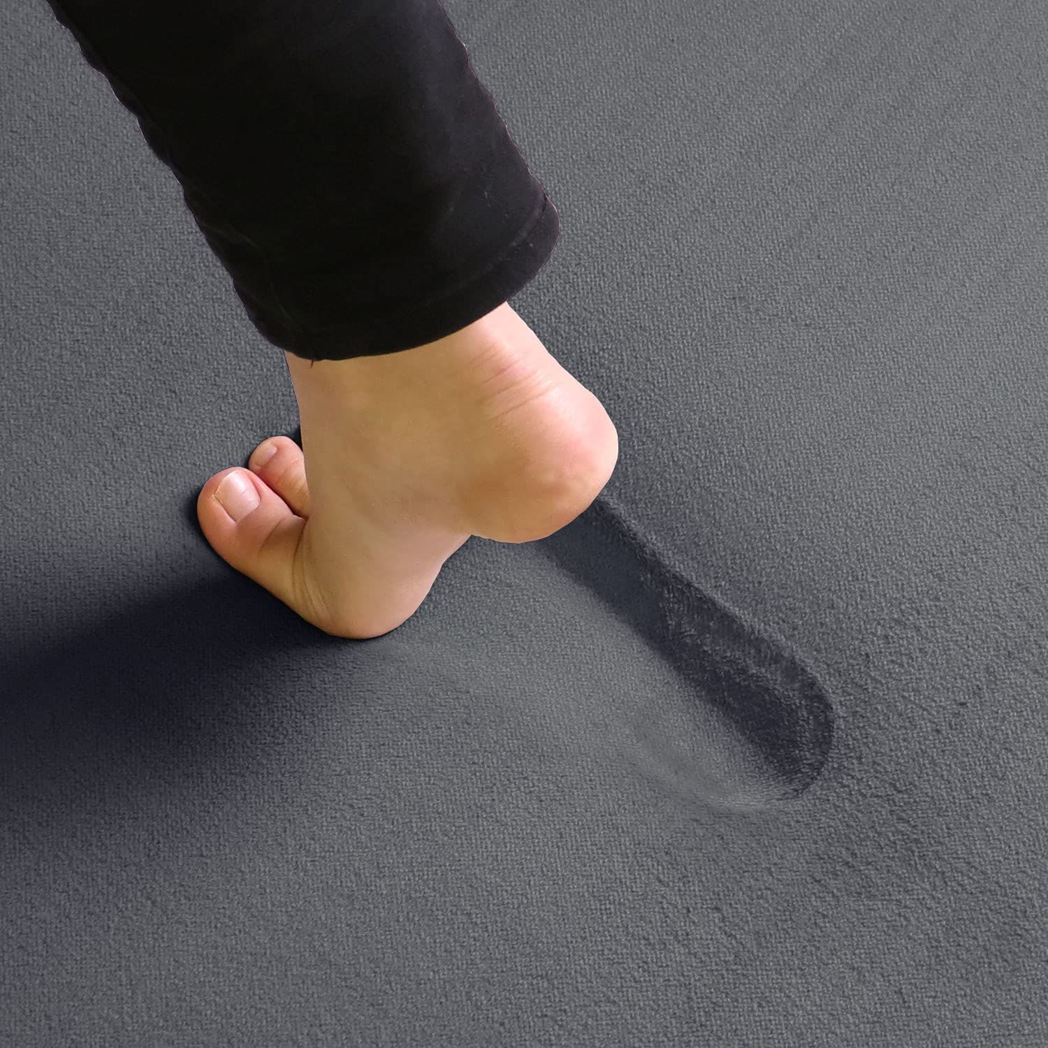 商品 フリーリー ラグ 低反発ラグ 厚25mm 200×200cm 抗菌 防ダニ加工 厚手 ラグマット カーペット オールシーズン 滑り止め付 マイクロファイバー サイズ M無地 ダークグレー