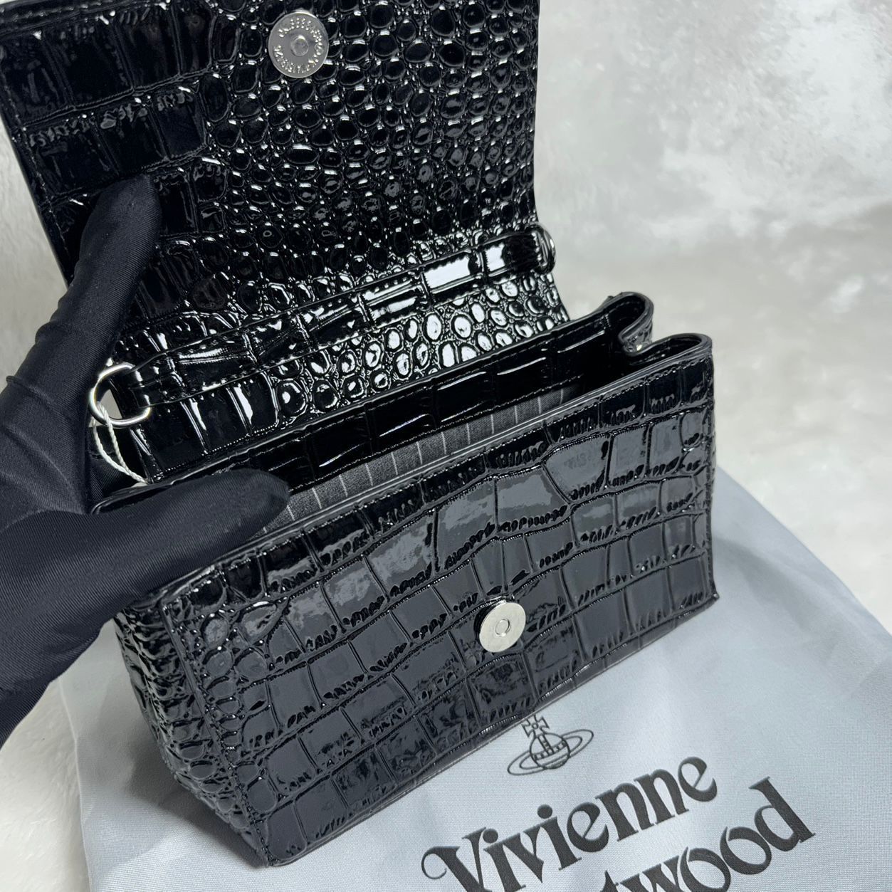 新品未使用】大人気 Vivienne Westwood ブラックショルダーバッグ ✓即 