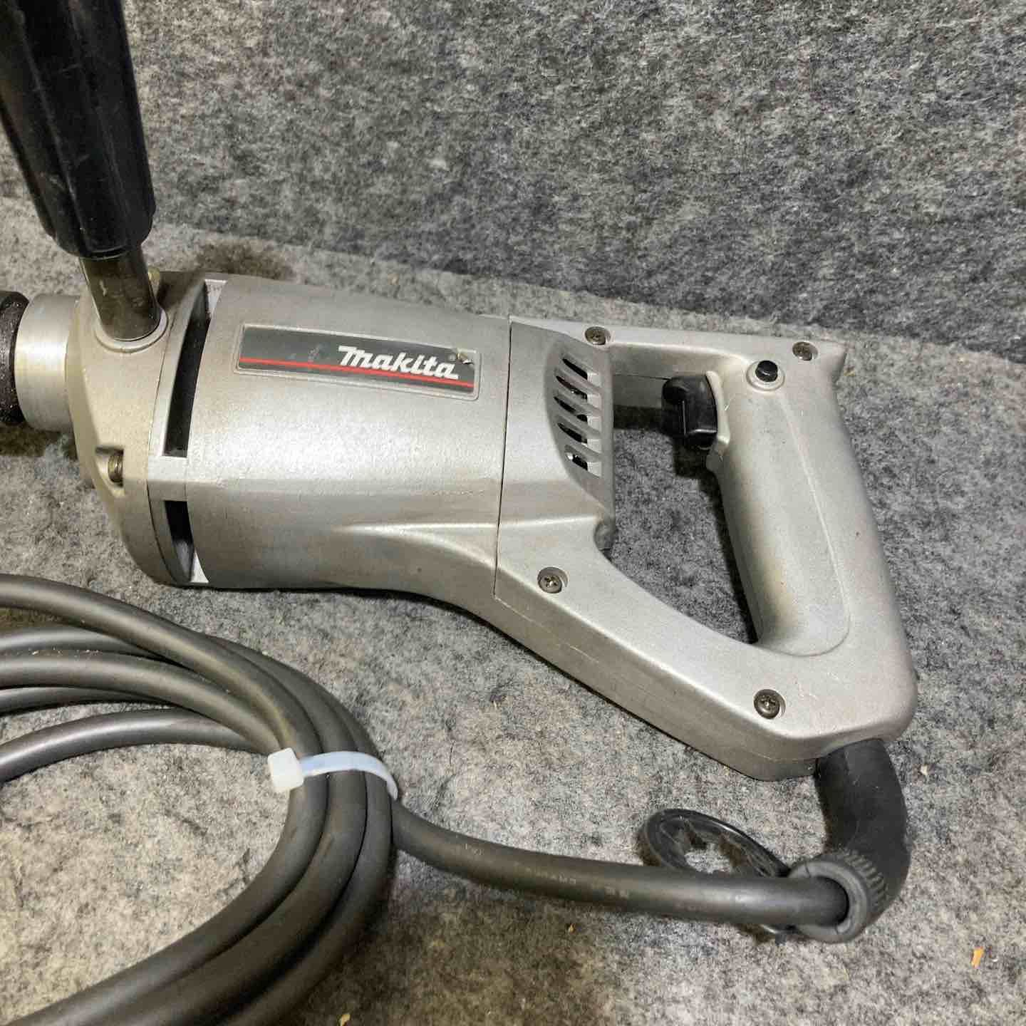 スタンド付き電気ドリル