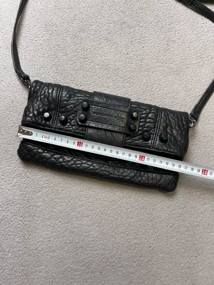 王