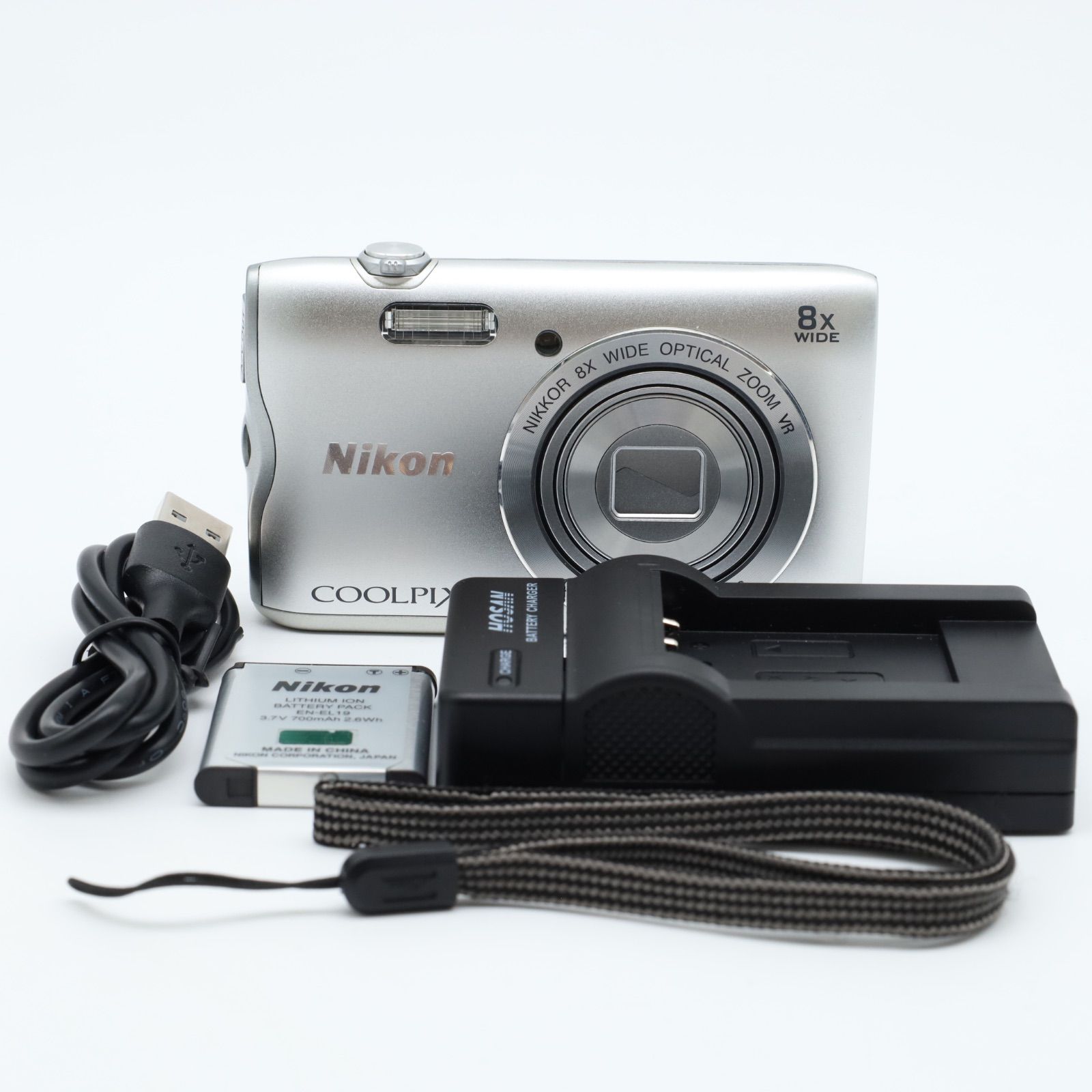 ほぼ新 ニコン COOLPIX A300 シルバー - メルカリ