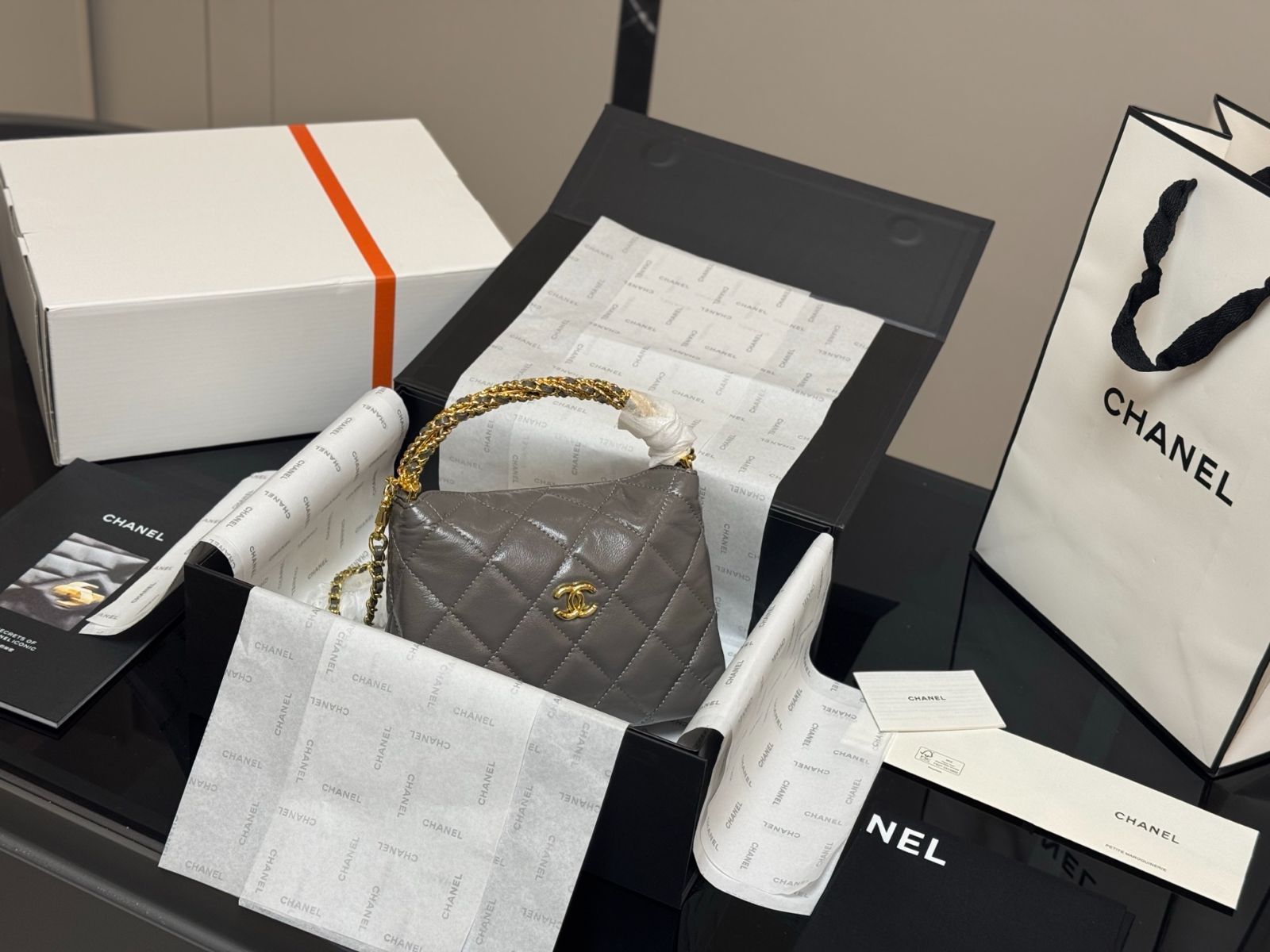 NEW♡CHANELノベルティ♡ランタン 今日特価】Chanel ランダンバッグ（Hobo）18×12cm - メルカリ