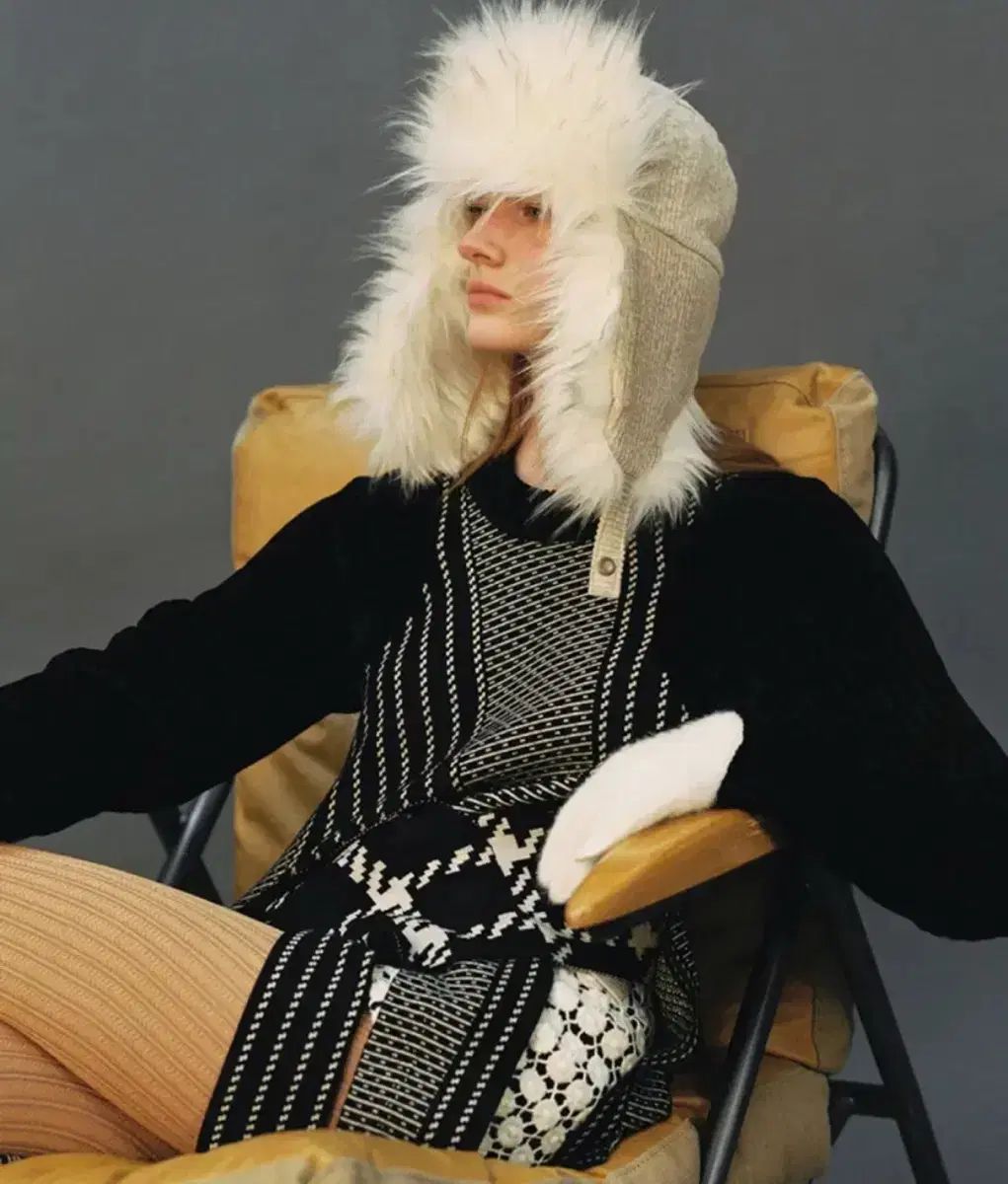 ♡ AWESOME NEEDS(オーサムニーズ) fur trapper hat ／ cream