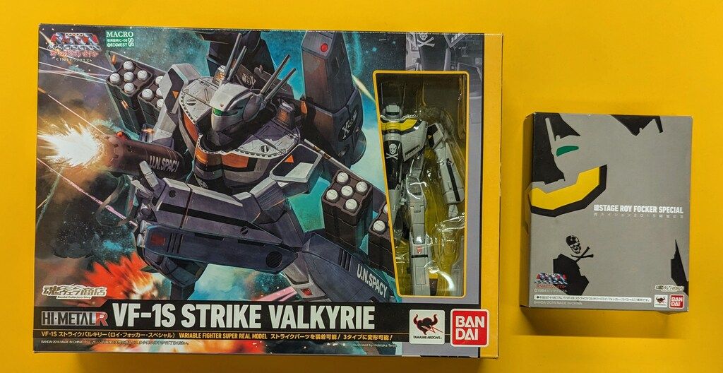 バンダイ HI-L R VF-1S ストライクバルキリー(ロイ・フォッカー
