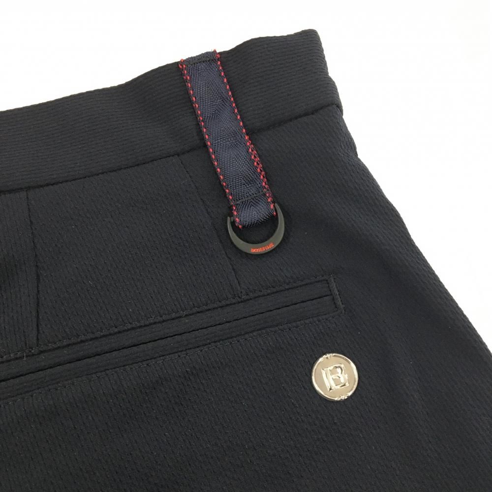 ヴィ・トゥエルブ】2024年人気総柄×ラバーロゴ ストレッチゴルフパンツ