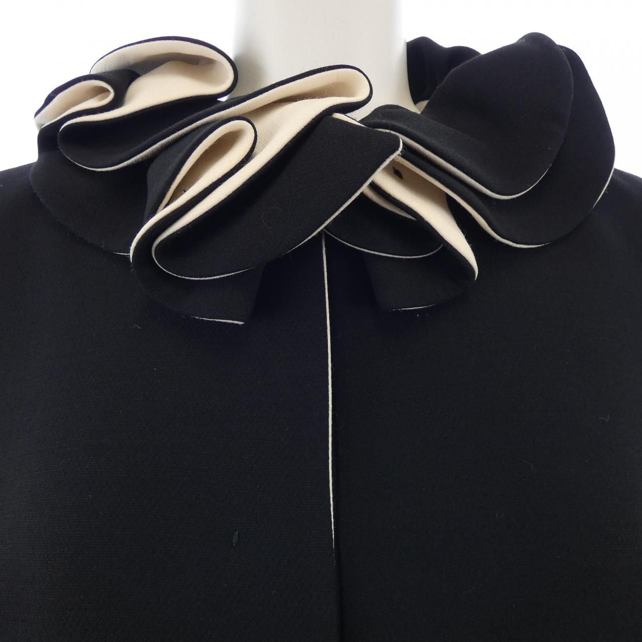 ヴァレンティノ VALENTINO