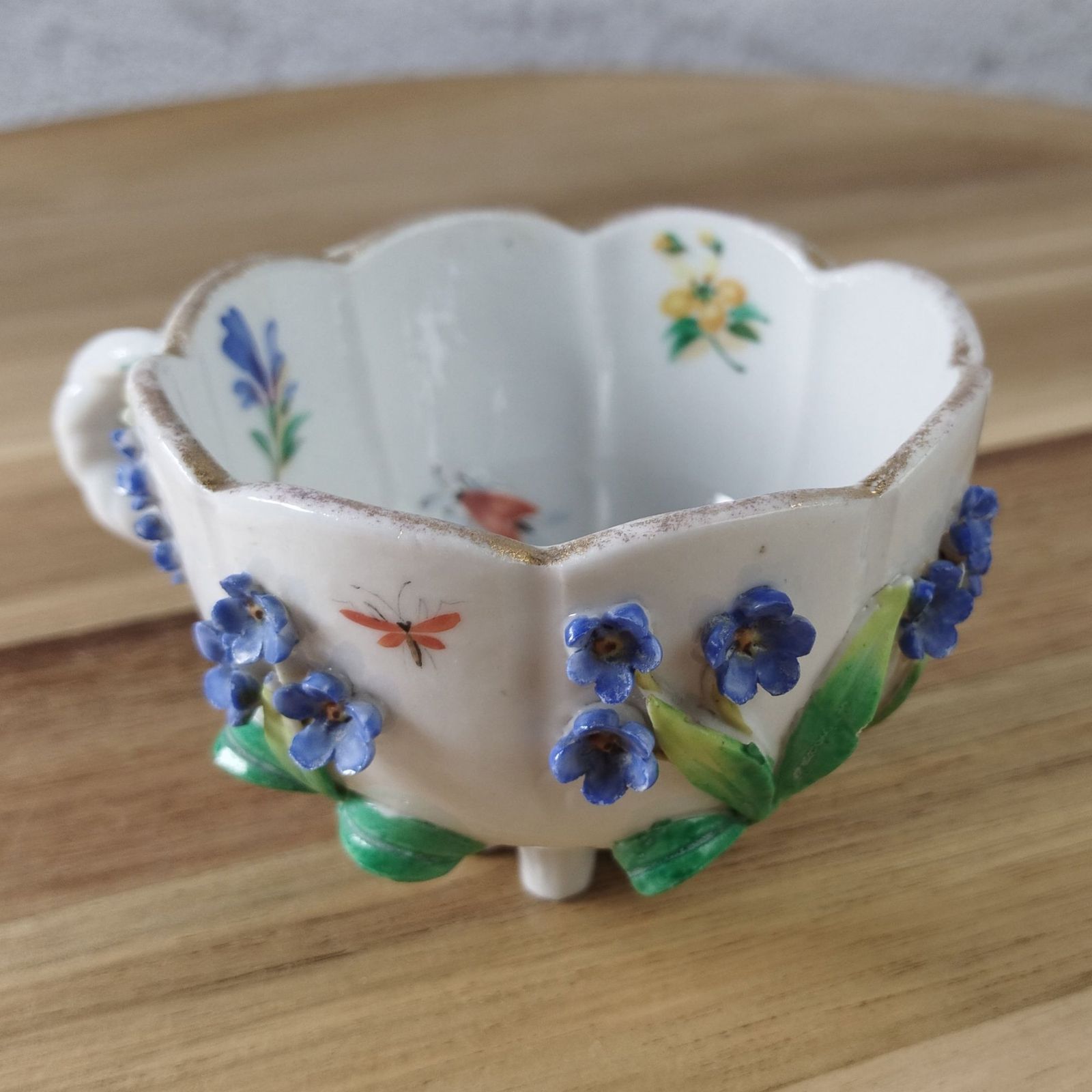 【古マイセン】金彩花虫文調味料入れ 古マイセン】金彩花虫文調味料入れ