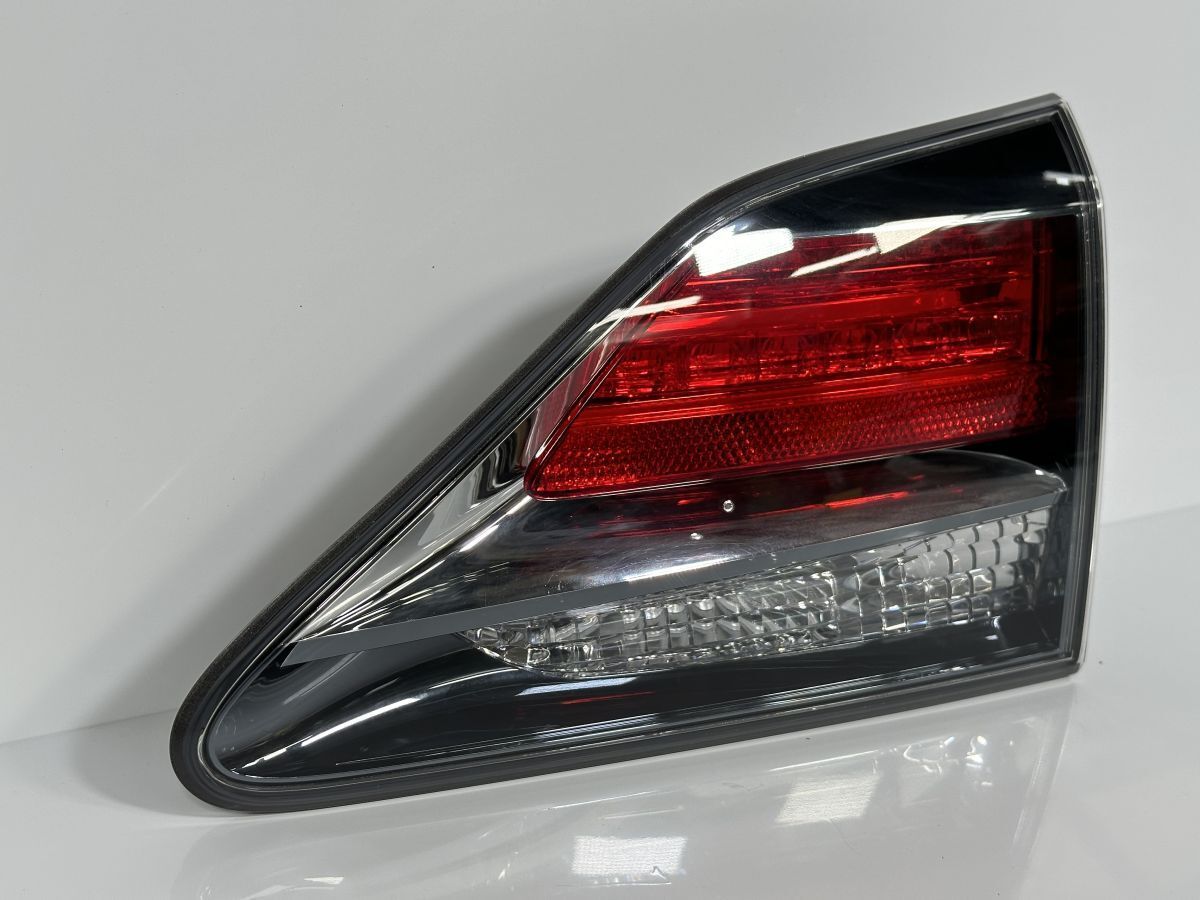 バランスの取れた 破損キズなし 低走行 レクサス RX270 AGL10W 後期 純正 右フィニッシャーランプ Assy テール 内側 RH 81581-48130 48-130 5 管理26641