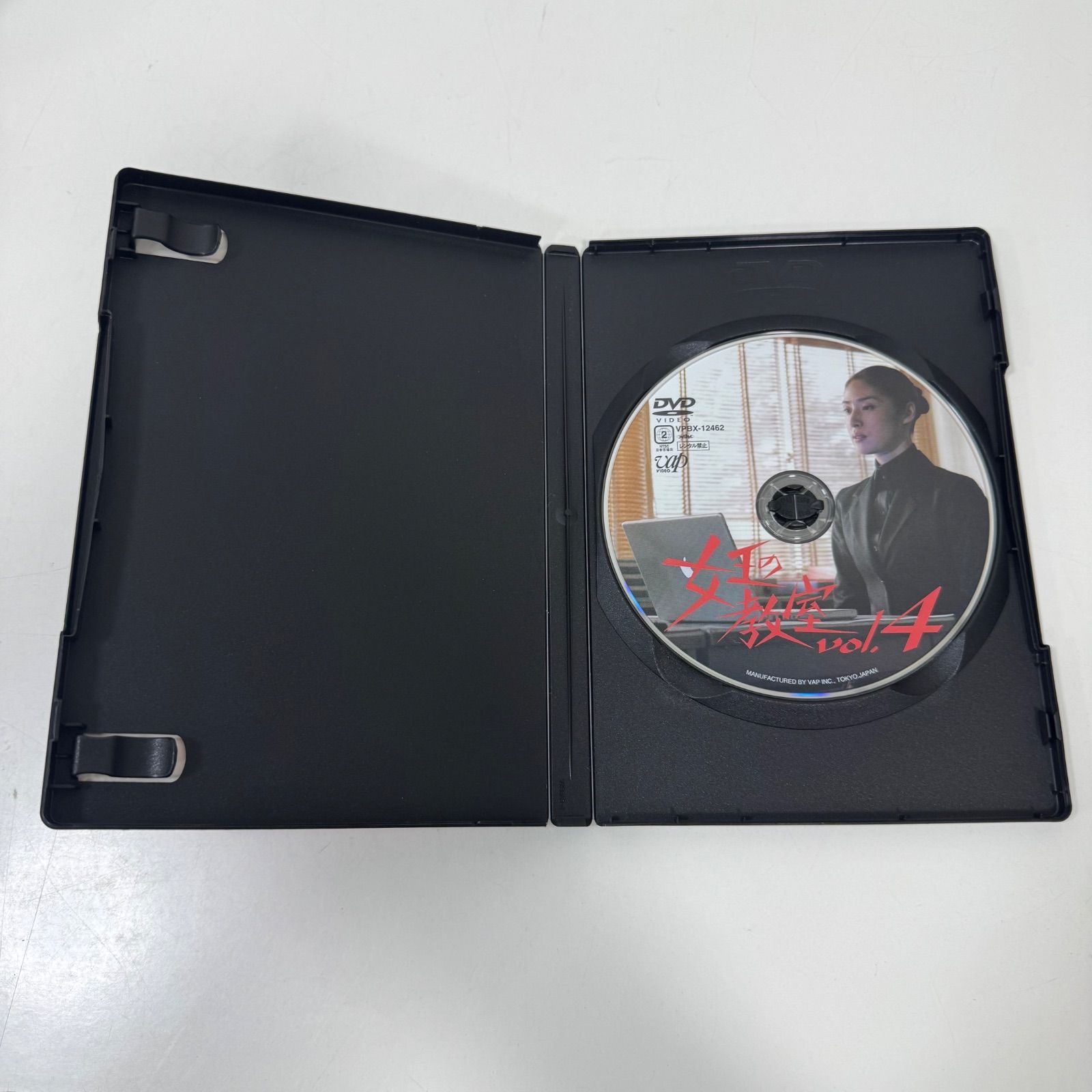 ＜新品・未開封＞ランチの女王 DVD-BOX〈6枚組〉・・・【ＴＶドラマ】 Amazon.co.jp: ランチの女王 6 [DVD] : 竹内結子, 妻夫木聡