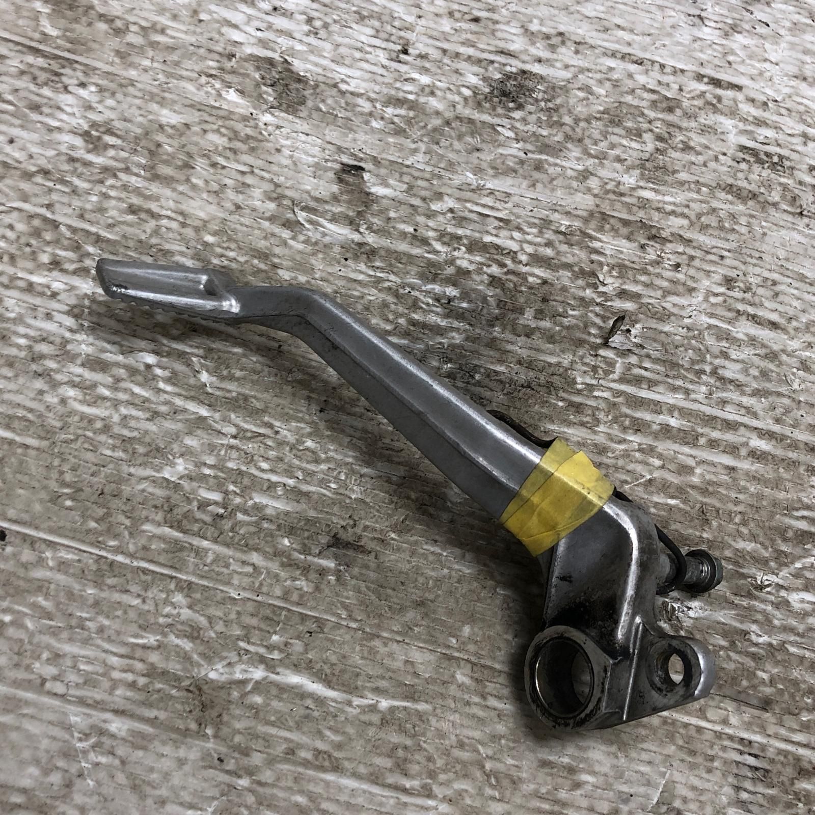 KAWASAKI ゼファー1100 ZRT10A ブレーキペダル カワサキ