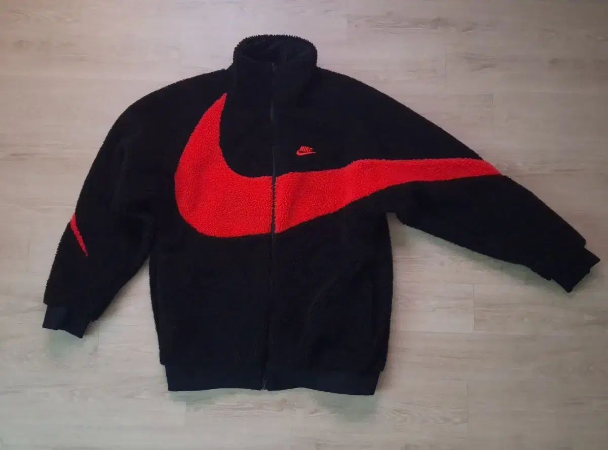 ナイキ ビックスウォッシュ フリース リバーシブル ブラック|レッド ジップアップ
