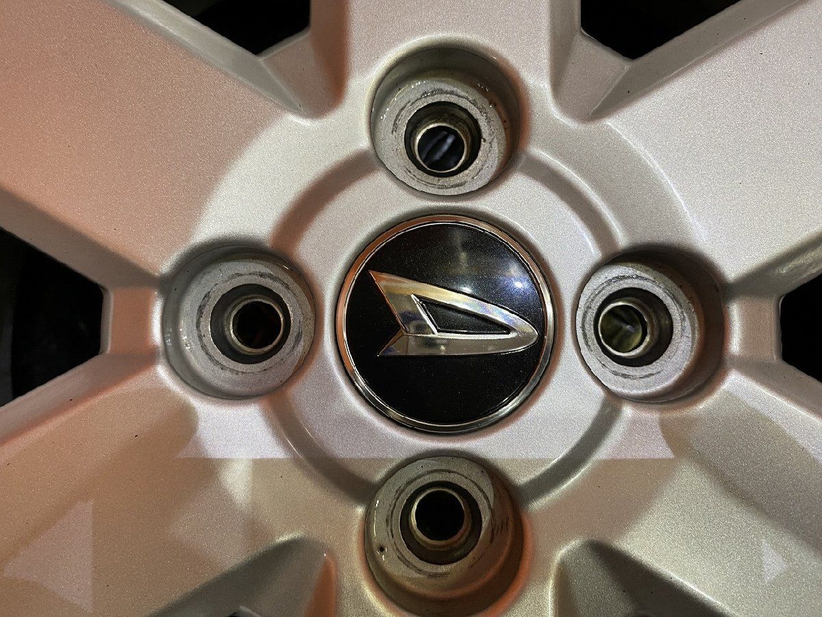 ② 中古 ダイハツ タフト 純正 ホイール 15インチ ２本 ファンクロス ② 中古 ダイハツ タフト 純正 ホイール 15インチ 2本 ファン
