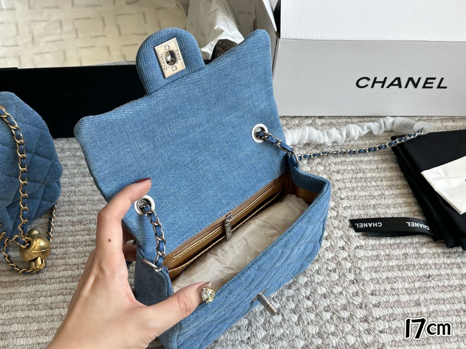 今日特価】Chanel Denim Golden Ball Square Flap [17×13cm