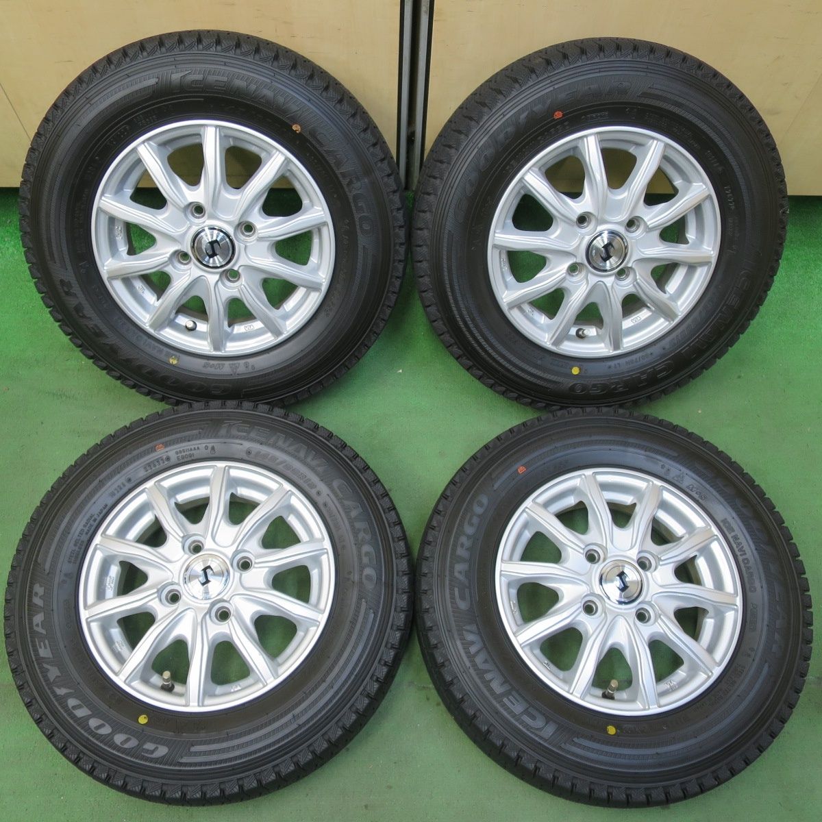タイヤホイールセット スタッドレス JK JL 285/65R18 専用 タイヤホイールセット スタッドレス JK JL 285/65R18 専用 タイヤ交換