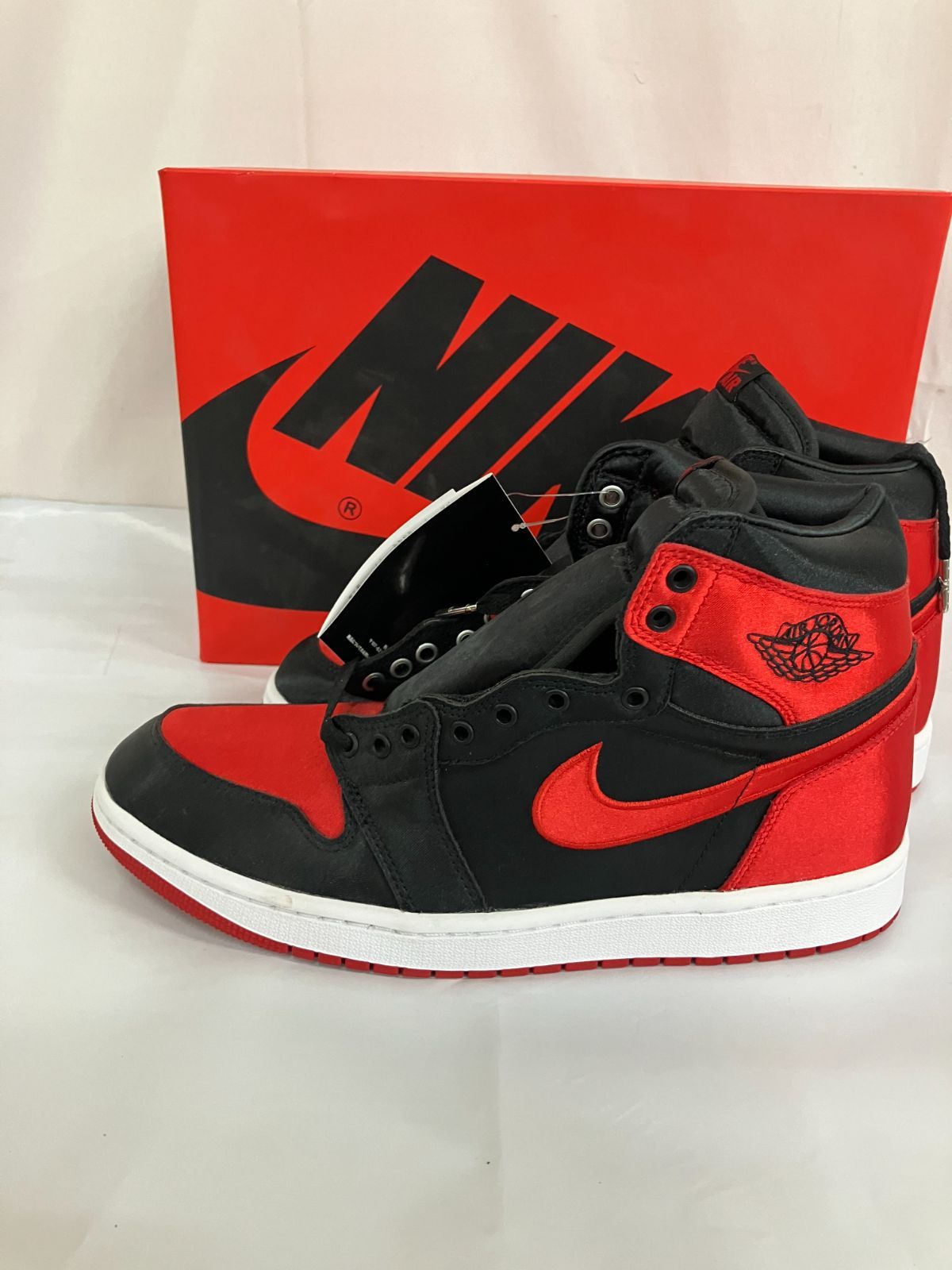 Nike Women's Air Jordan 1 Retro High OG Satin Bred ナイキ