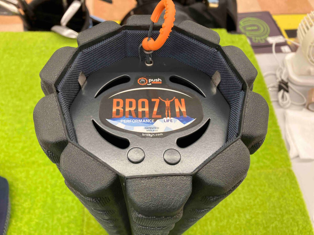 折りたたみ式 ソフトケース付属