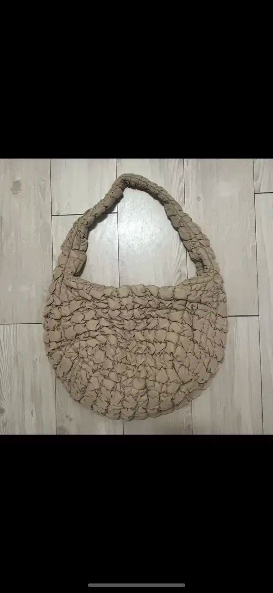 COS COS コス Quilted オーバーサイズ ショルダーバッグ ベージュ