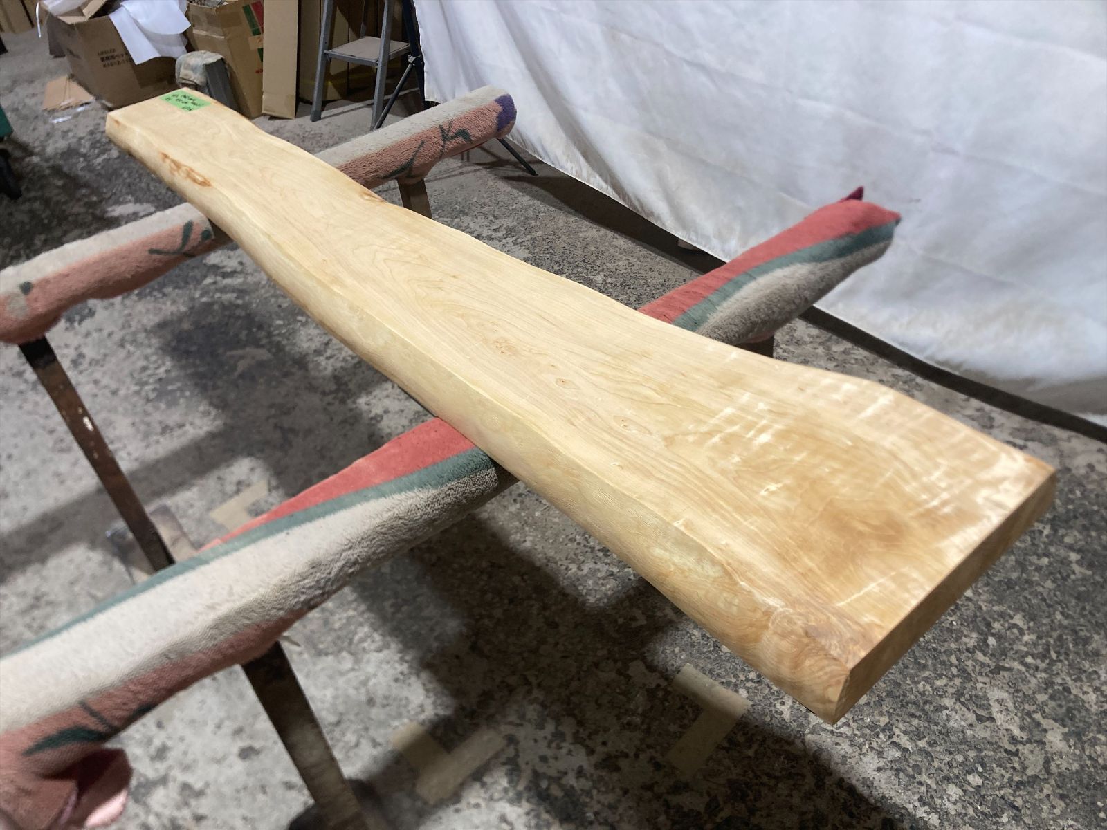 一枚板無垢 乾燥材