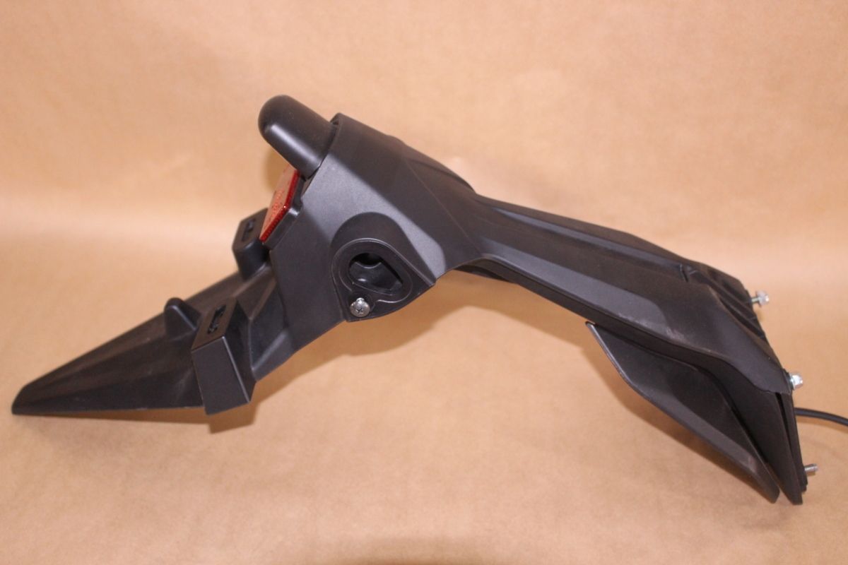 ヤマハMT-03リアフェンダーD-1725