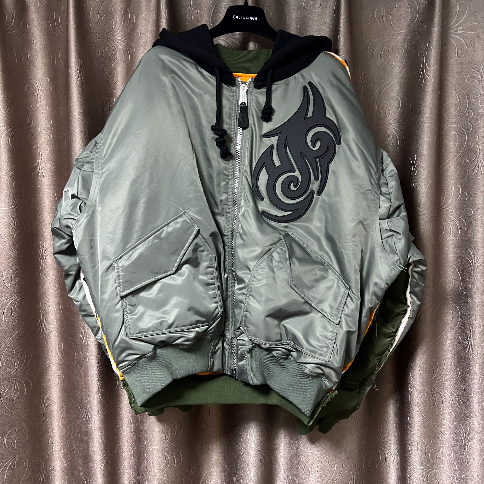 VETEMENTS ヴェトモン ALPHA 19AW TRIBAL MA-1 JACKET