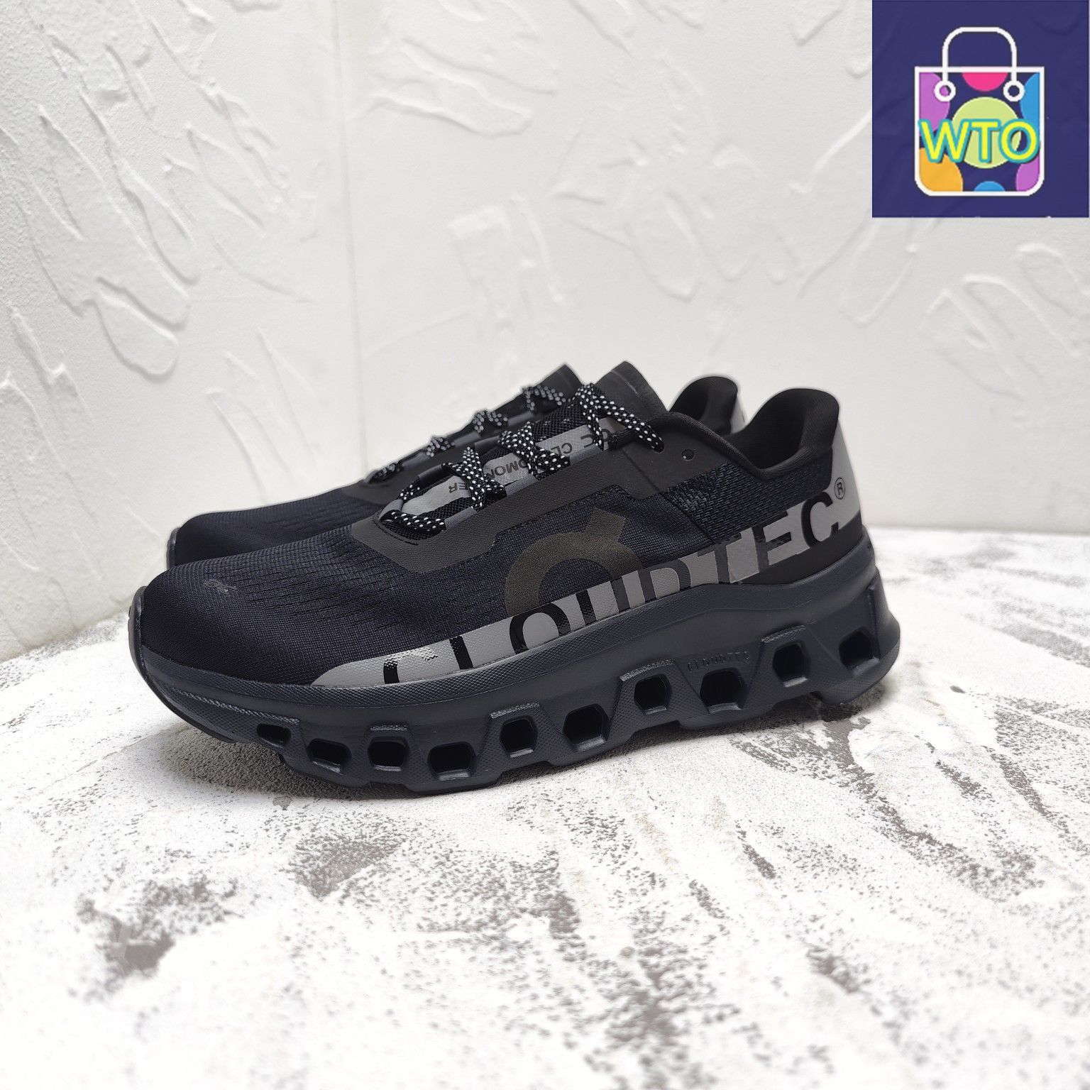 On Cloudmonster ブラック トレーニングシューズ23センチ On Cloudmonster ブラック トレーニングシューズ23センチ（On