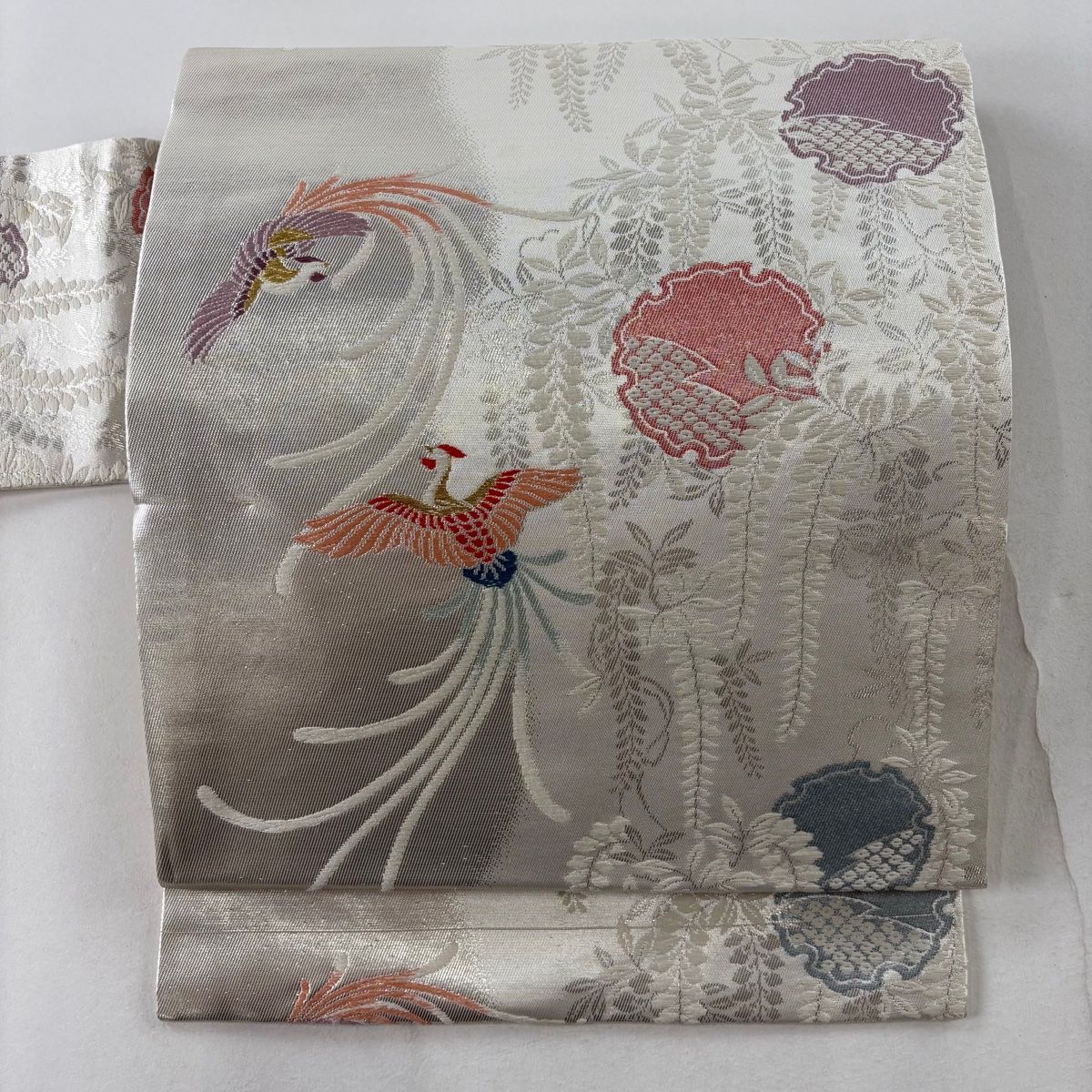 正絹開き名古屋帯、グレー、桜刺繍、金糸銀糸 名古屋帯 優品 雪輪 尾長鳥 金銀糸 箔 銀色 正絹 【中古