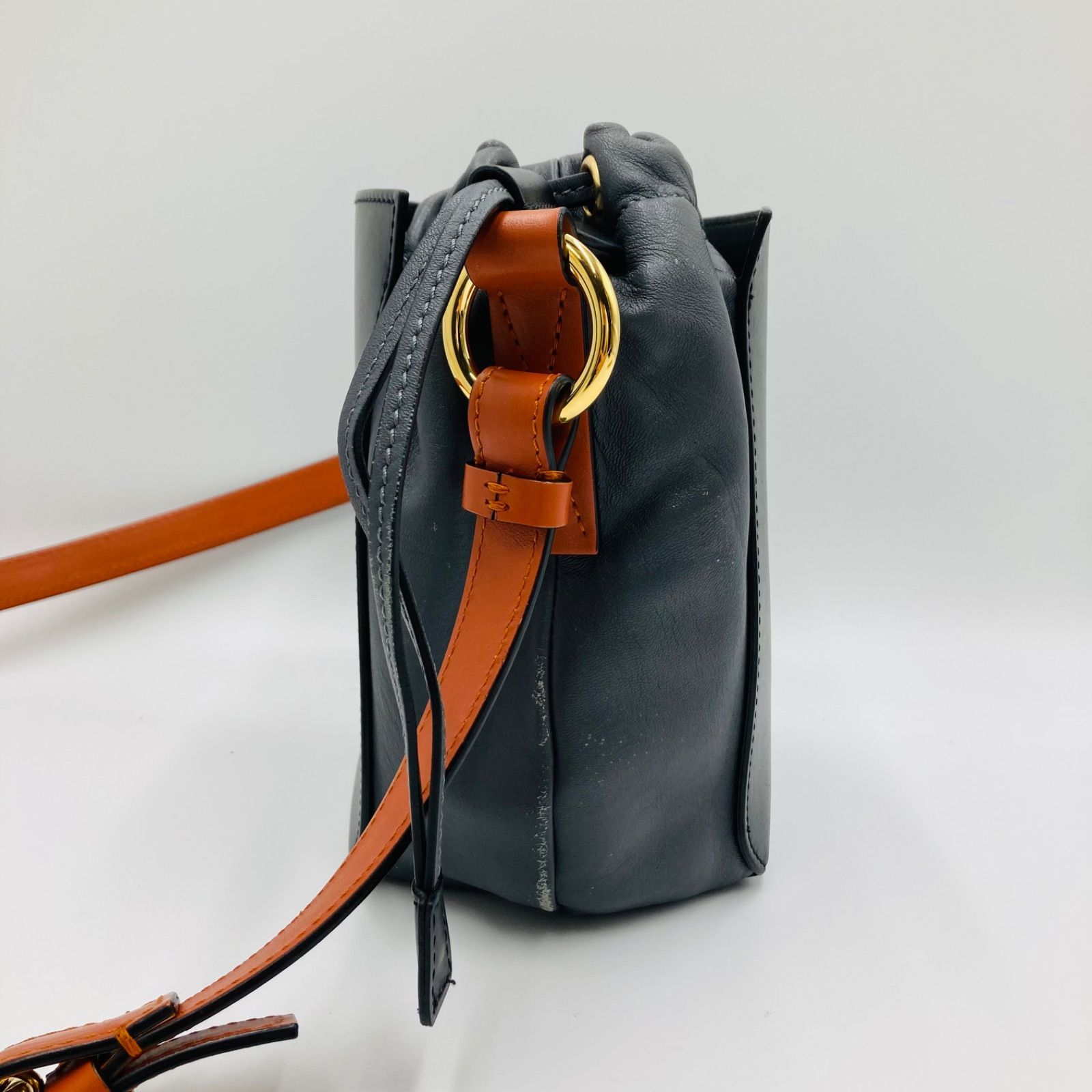 美品】マルニ MARNI ガセット スモールショルダーバッグ ロゴ 巾着 レザー GUSSET SMALL SHOULDER BAG - メルカリ