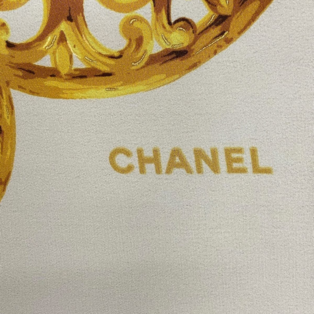 CHANEL(シャネル) スカーフ グリポア 白×マルチ ジュエリー柄 - メルカリ