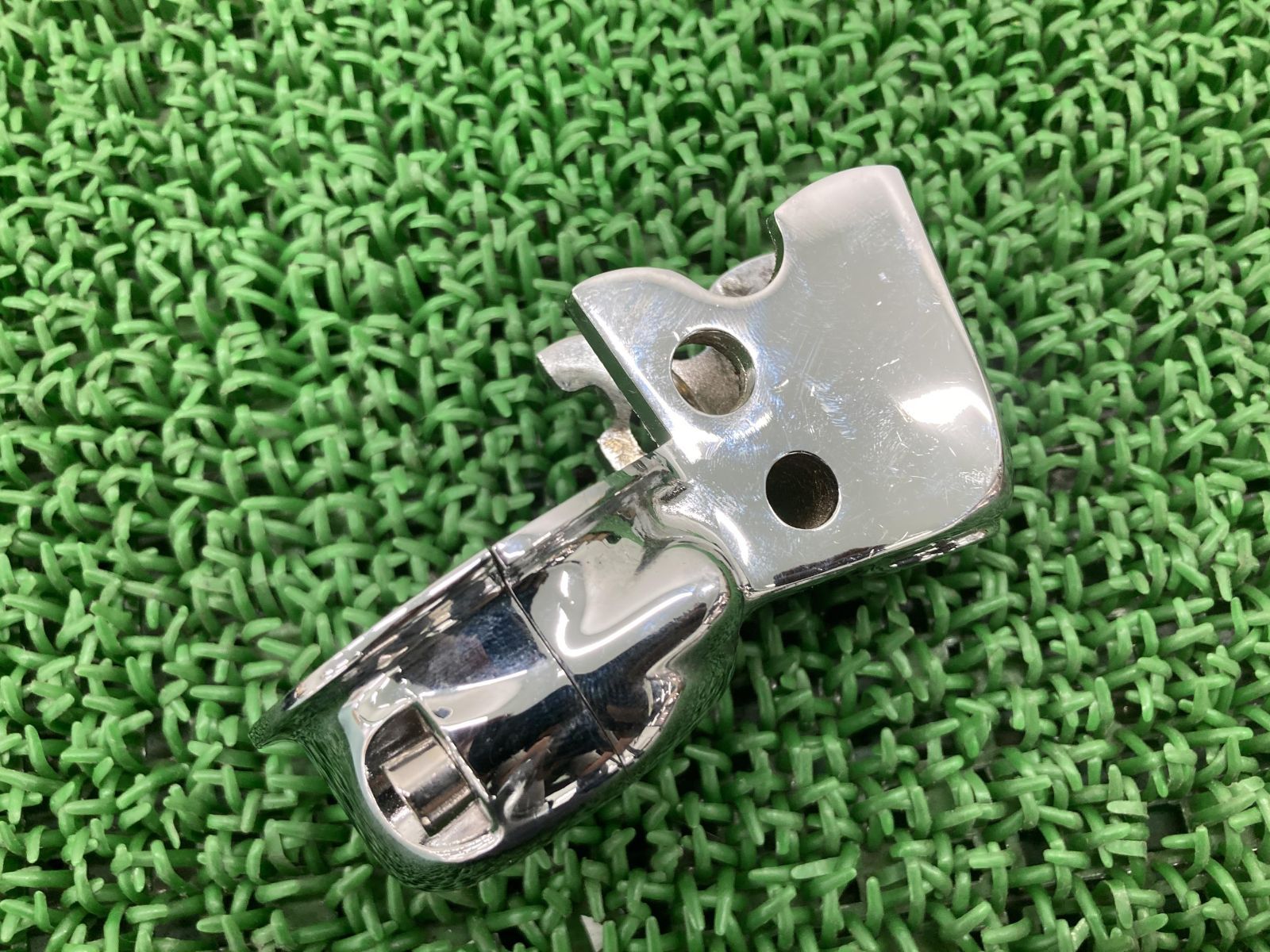 FXDL1580 クラッチホルダー 社外 中古 バイク 部品 ハーレー ダイナ ローライダー クローームメッキ コンディション良好 割れ欠け無し