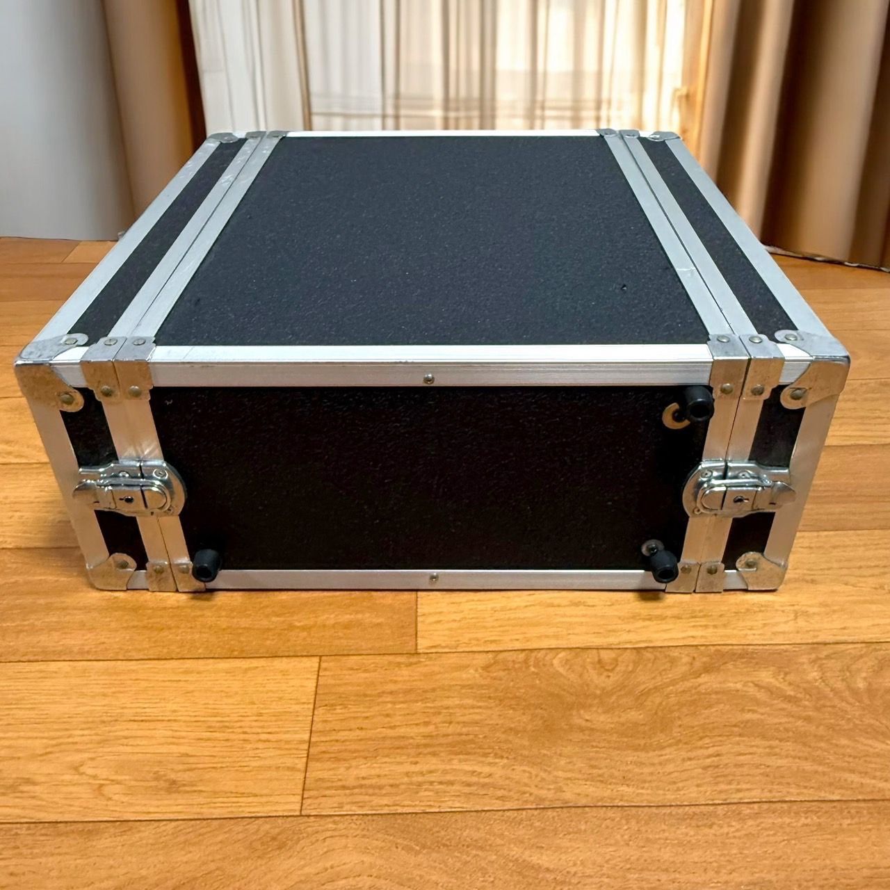 B 4Uラックケース 内寸 38×48×18 cm 外寸 50×50×20 cm B 4Uラックケース 内寸 38×48×18 cm 外寸 50×50×20 cmの通販 by