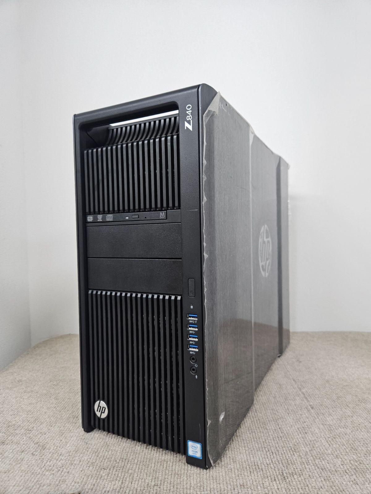 クリエイター向け HP Z840 Workstation Xeon E5-2687W V3 2CPU 20コア40スレッド メモリ128GB SSD 1TB NVIDIA Quadro K2200