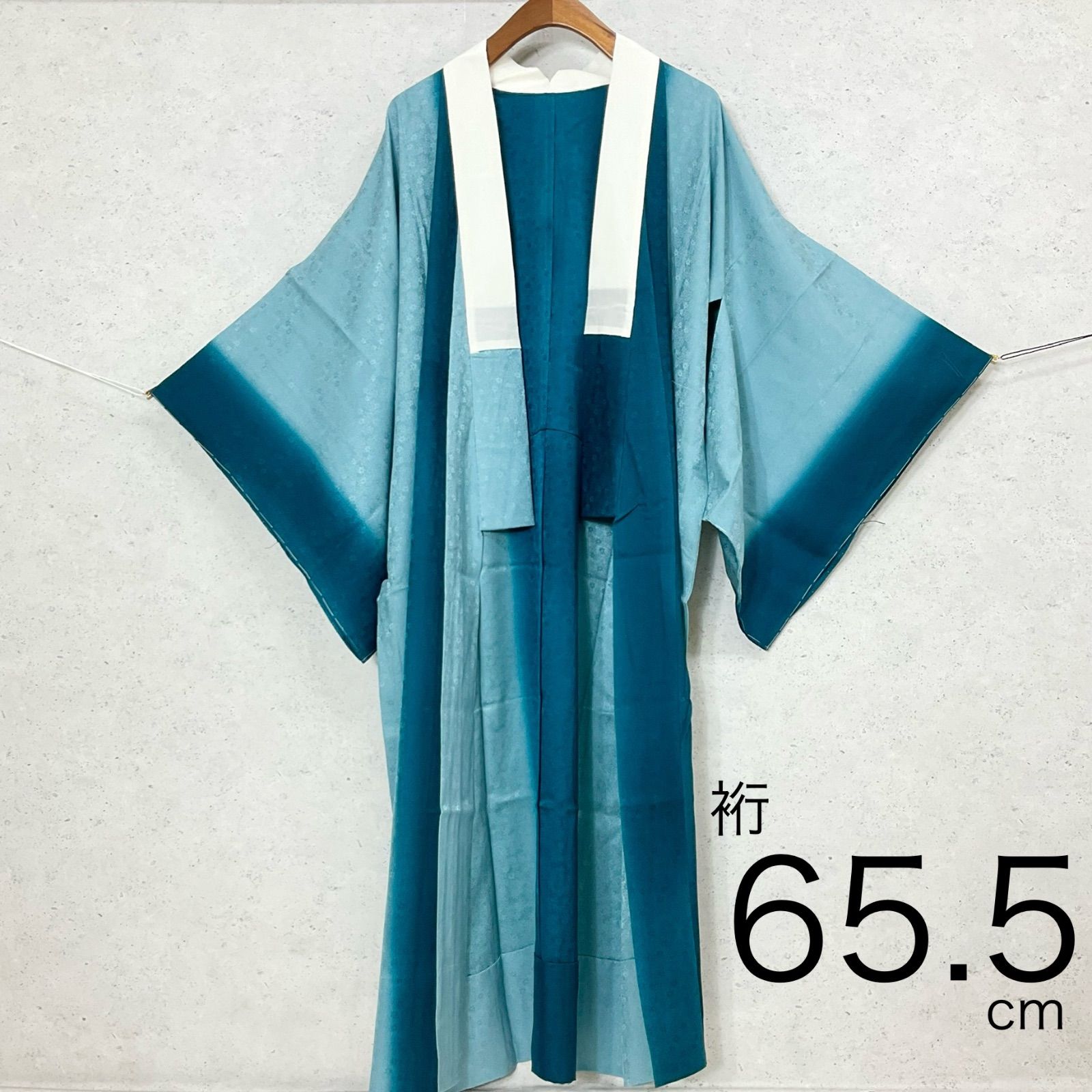 kimono+one◆未使用同然◆綺麗な暈し染長襦袢◆仕付け糸付き◆単衣◆衣紋抜き付き◆白半衿付◆ブルー◆グラデーション◆裄65.5肩丈124◆小紋紬附下訪問着留袖袷単衣夏着物◆K1140