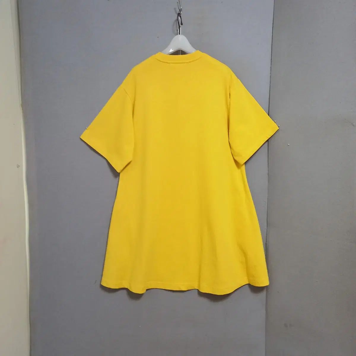 【専用出品】140 ❤︎新品未使用❤︎ ワンピース 黄色 定価18000円程度 COS COS(コス) 黄色 A ライン ワンピース FF n8708 - メルカリ