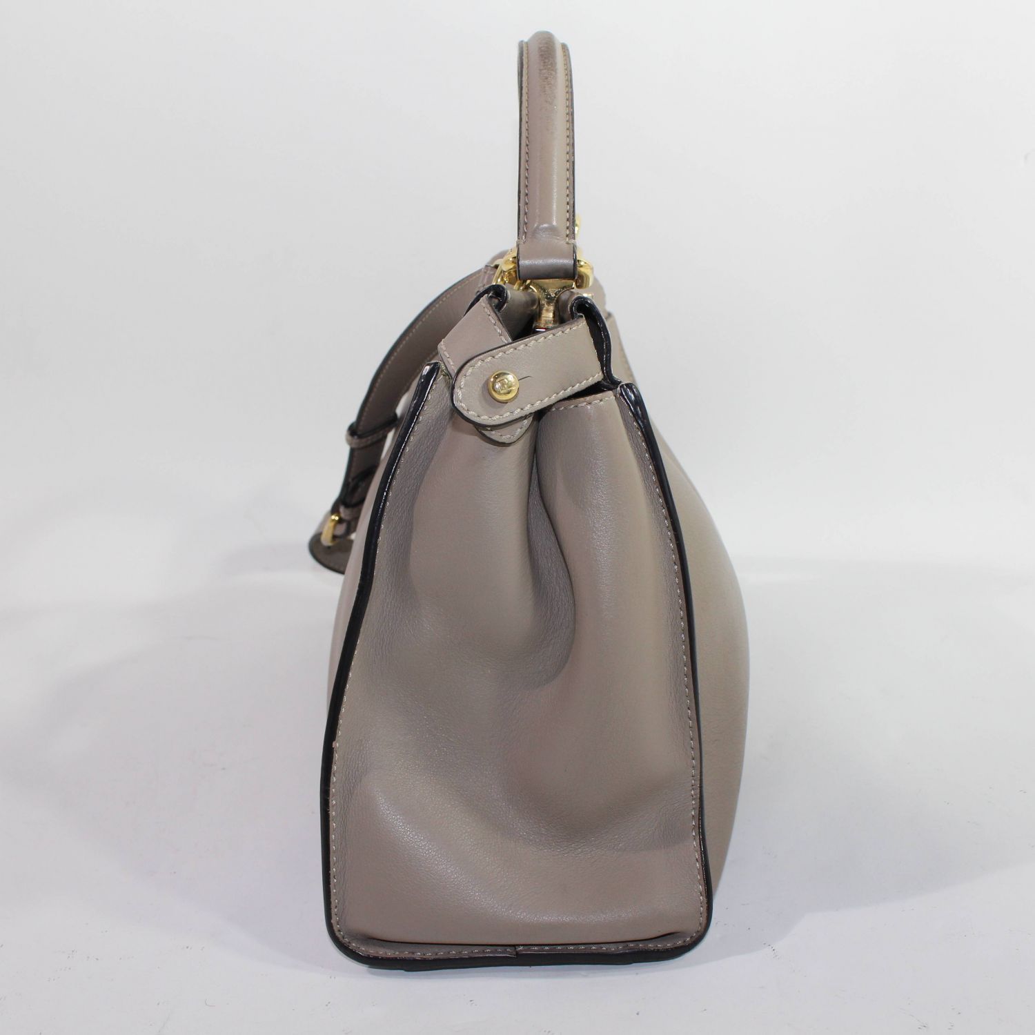 ショルダーバッグ フェンディ ピーカブー グレー レギュラー FENDI