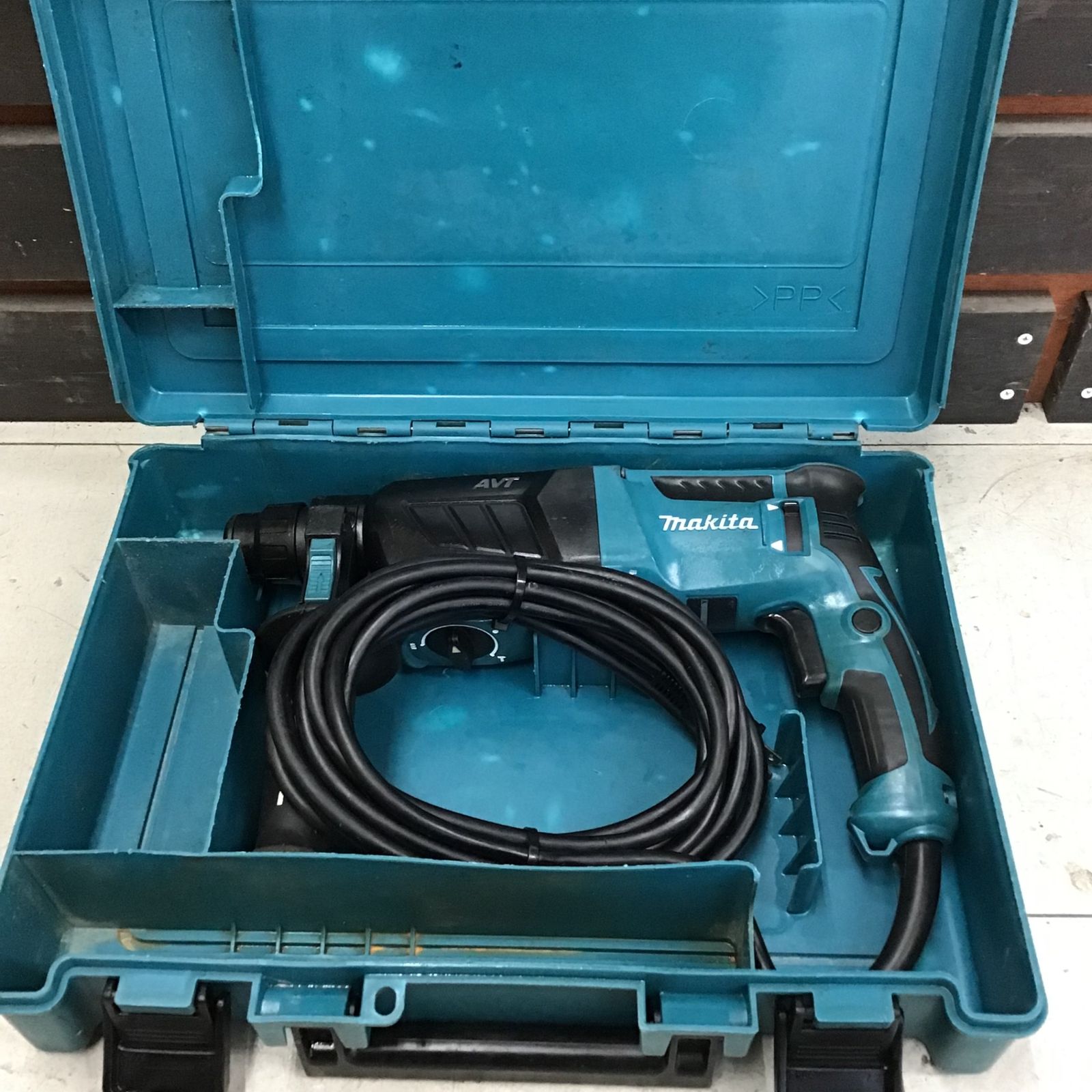 マキタ|makita ハンマドリル HR2631F 鴻巣店