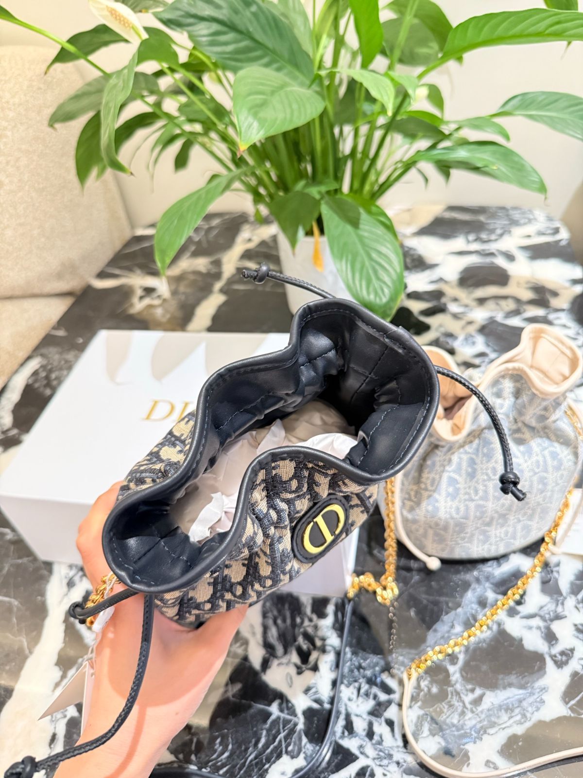 今日 DIOR